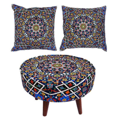 Tabouret et coussins en velours éclectique inspirés de l’art persan