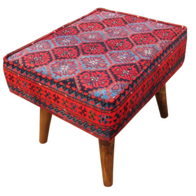 Pouf persan rouge traditionnel avec pieds en bois et tissu en velours MO2