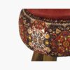 Pouf rond en velours avec pieds en bois inspiré de l'art persan rouge