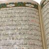 Livre du Coran avec la traduction de M. Mohyeddin