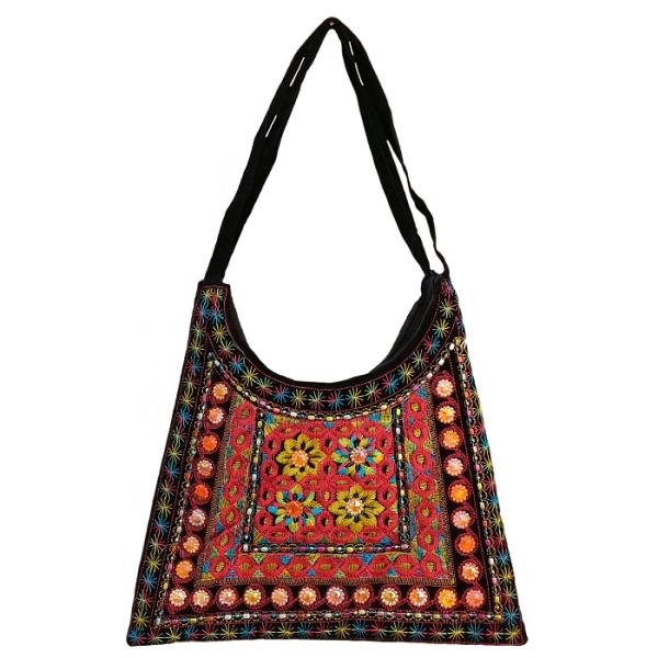 Sac à bandoulière boho en daim ethnique brodé avec design Z10