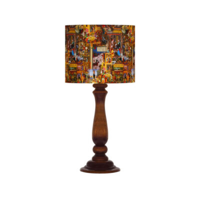 Lampe de table en bois traditionnelle avec abat-jour inspiré de la Perse Shahnameh