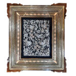Artisanat encadré en cuivre gravé persan – Oiseaux et fleurs – Décoration murale traditionnelle