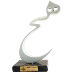 Figurine calligraphie persane Hich avec base en bois G328