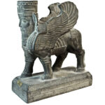 Figurine historique de lion à cornes de Persépolis avec tête humaine