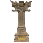 Figurine historique de lion à cornes de l’époque achéménide de Persépolis