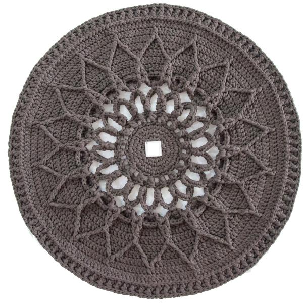 Handwoven Boho Macrame Floor Rug – Sun Design