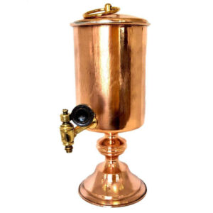 Réservoir d’eau en cuivre martelé 1/5 litre G640