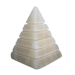 Lampe pyramide de sel – design naturel en pierre cannelée fait main
