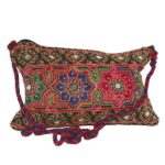 Sac à bandoulière ethnique brodé avec style Baluchi Hana