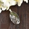 Pendentif en argent gravé persan avec pierre précieuse Labradorite