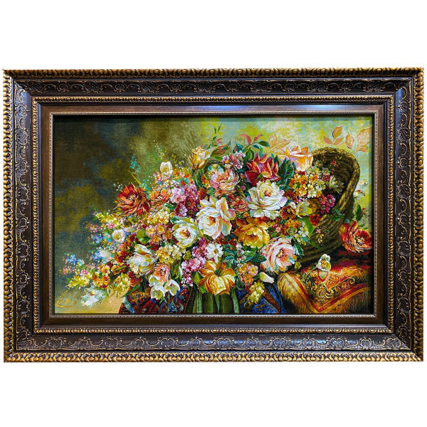Tapis persan figuratif noué à la main de Tabriz représentant des roses