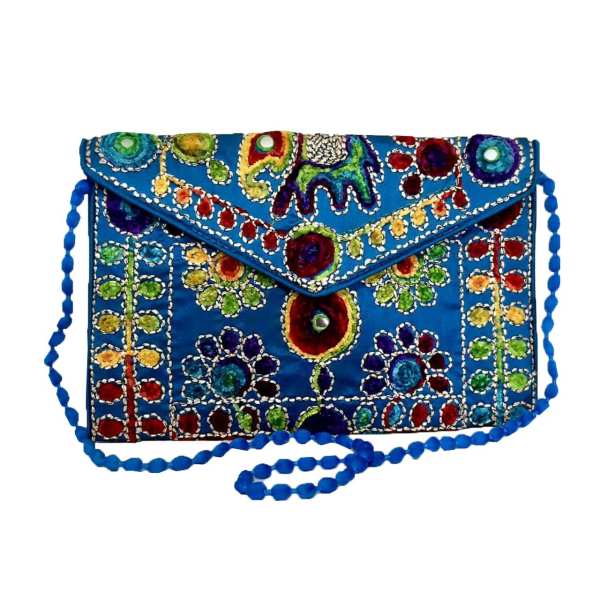 Pochette Velours Ethnique Brodée avec Design Baloutche - Bleu