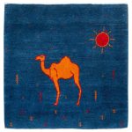 Tapis Gabbeh en laine persane tissé à la main avec motifs animaliers Chameau