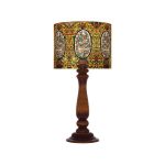 Lampe de table en bois traditionnelle avec abat-jour inspiré de la Perse Arami