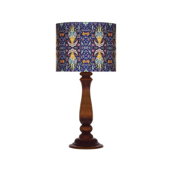 Lampe de table en bois traditionnelle avec abat-jour inspiré de la Perse Kabiri