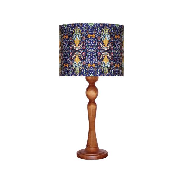 Lampe de table en bois traditionnelle avec abat-jour inspiré de la Perse Kabiri