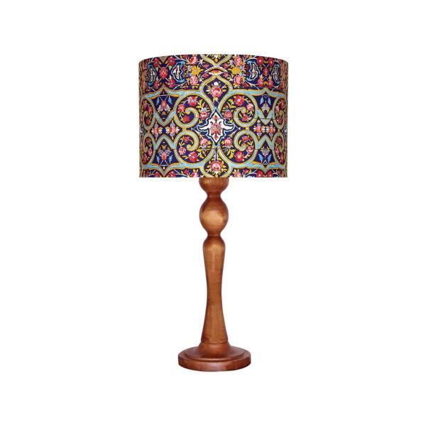 Lampe de table en bois traditionnelle avec abat-jour inspiré de la Perse Karimi