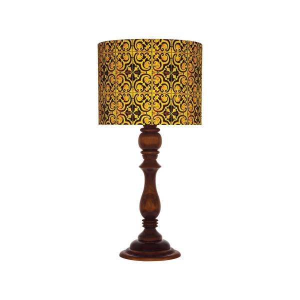 Lampe de table en bois traditionnelle avec abat-jour inspiré de la Perse Sunny