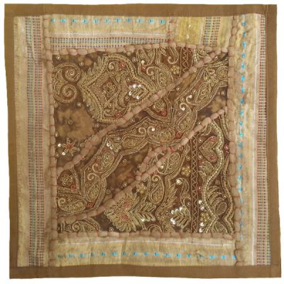Housse de Coussin Brodée – Design Suzani Marron