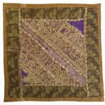 Housse de Coussin Brodée – Design Suzani Doré