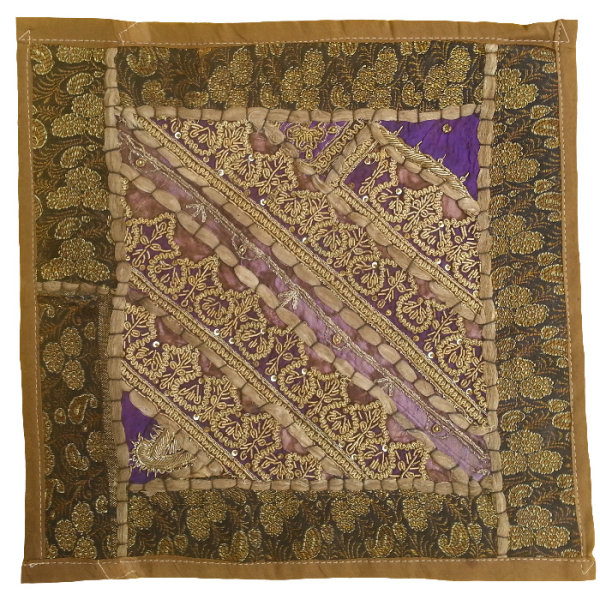 Housse de Coussin Brodée - Design Suzani Doré