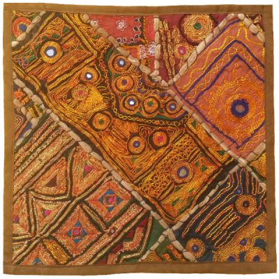 Housse de Coussin Brodée – Design Suzani Hibo