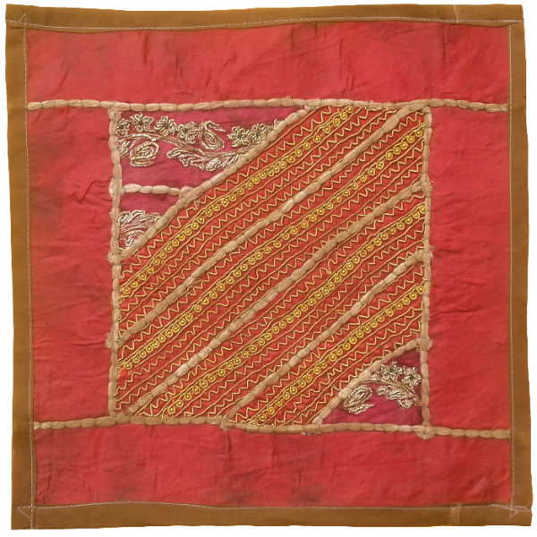 Housse de Coussin Brodée - Design Suzani Rouge