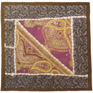 Housse de Coussin Brodée – Design Suzani Violet