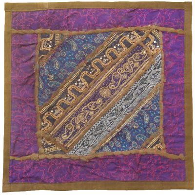 Housse de Coussin Brodée – Design Suzani Violet II
