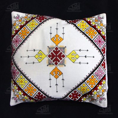 Housse de Coussin Brodée – Design Suzani Blanc
