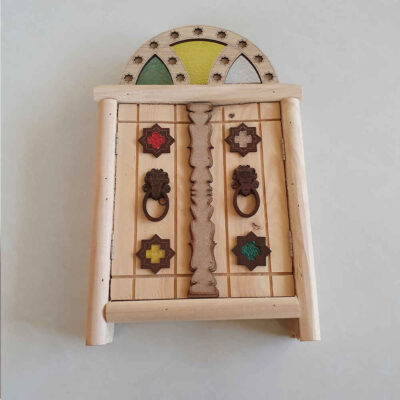 Porte-clés mural en bois persan fait main avec design de porte traditionnel