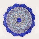 Assiette Décorative en Cuivre Peinte à la Main avec de l’Émail Minakari Persan Azarakhsh