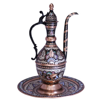 Ensemble flacon à eau de rose en cuivre persan et assiette