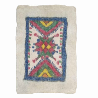 Tapis en feutre de laine persan 100% naturel et fait main Tahoora