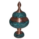 Sucrier persan artisanal en cuivre incrusté de turquoise À pied