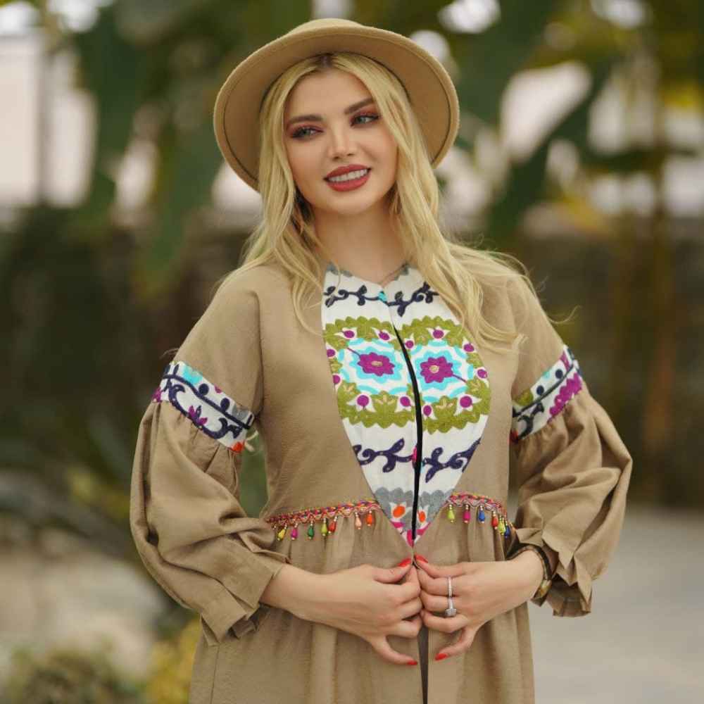 Modèle Manto Perse Bahareh