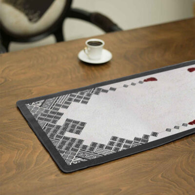 Chemin de table en velours “Persian Elegance” Modèle Ronak
