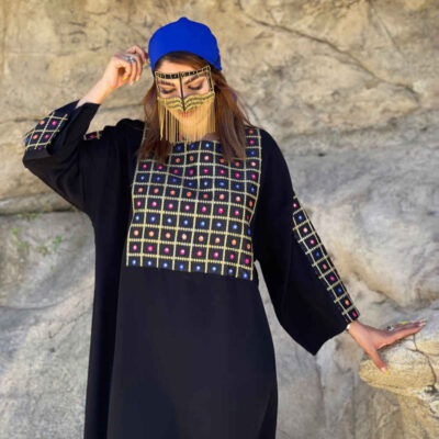 Abaya Traditionnelle pour Femmes avec Broderie et Tissu Doux