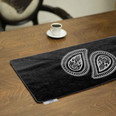 Chemin de table en velours “Persian Elegance” Modèle Tradition