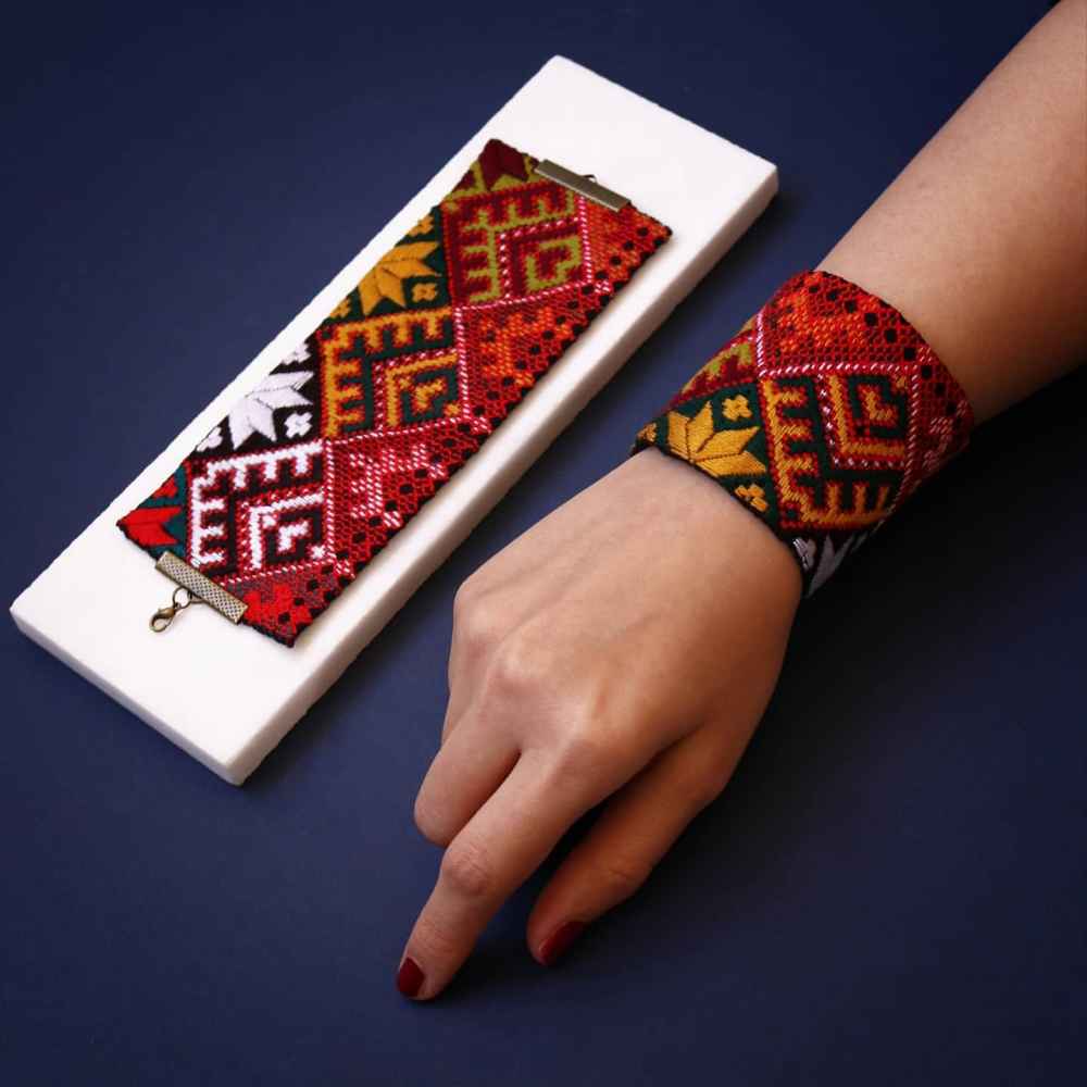 Bracelet brodé Persan Modèle Yeganeh