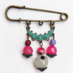 Broche de Sécurité Moderne avec Pierres Précieuses Colorées – Vibrante et Amusante