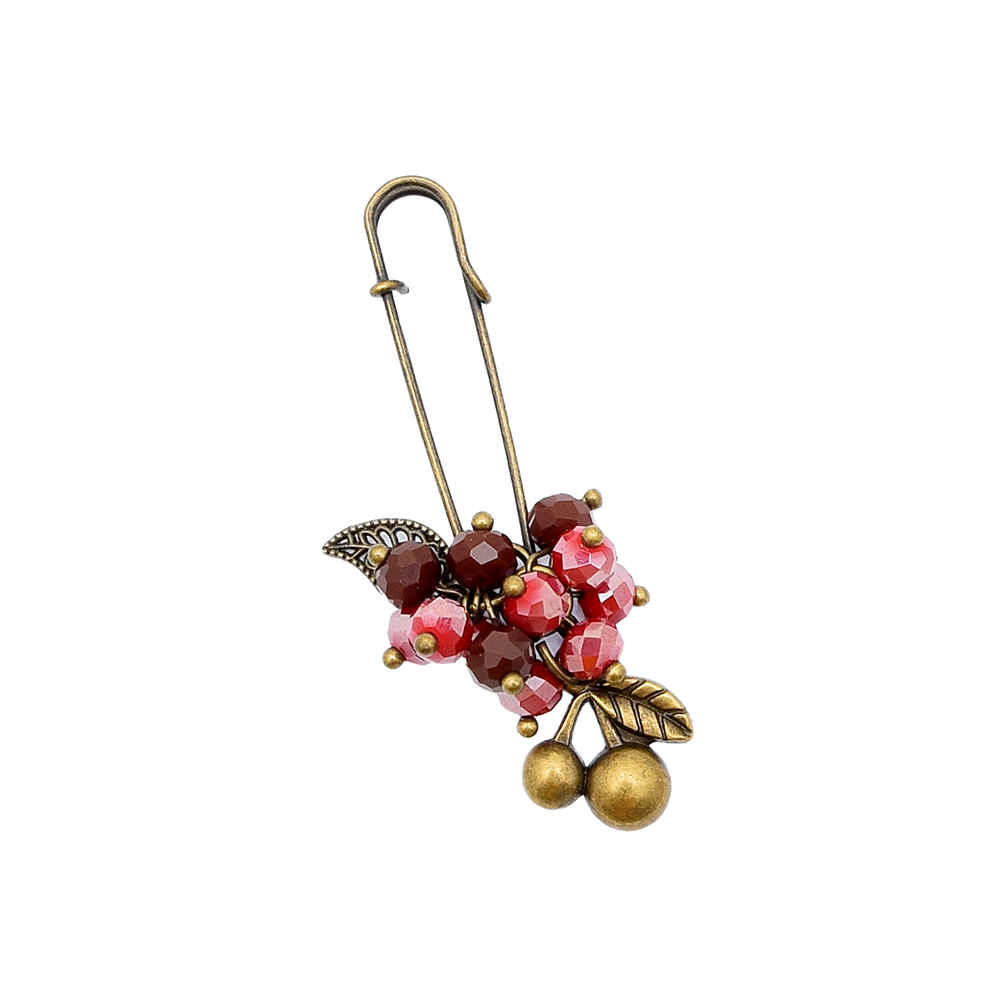 Broche de Sécurité Design Cerise – Accessoire Doux et Tendance