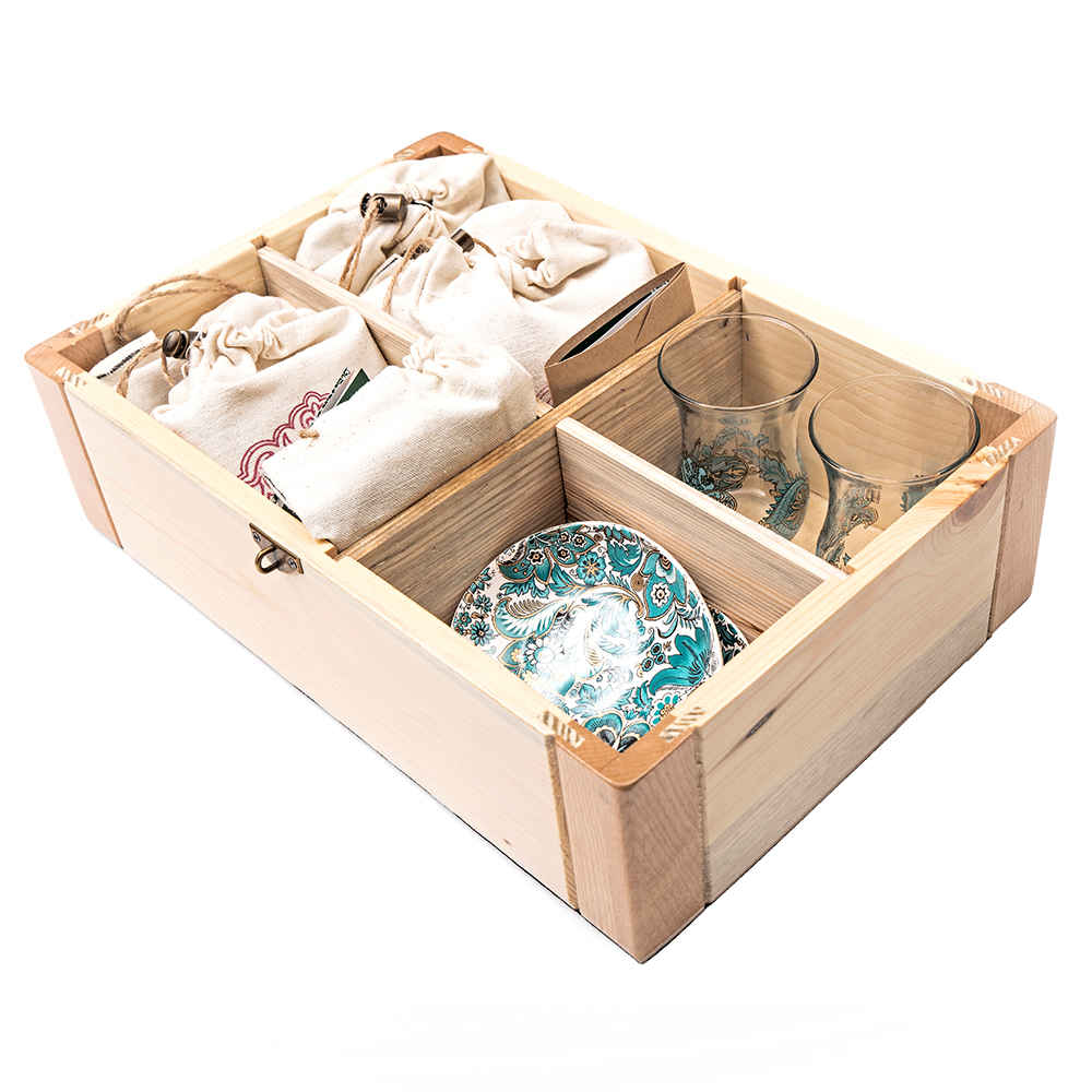 Coffret Cadeau Artisanal Persan Précieux – Modèle Mahnaz