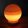 Lampe globe de sel persane – design fait main avec base en bois