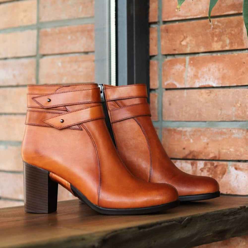 Bottes en cuir pour femmes Cheville – Modèle 112
