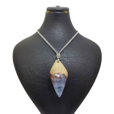 Collier Bois & Résine Artisanal Style Audacieux Bita