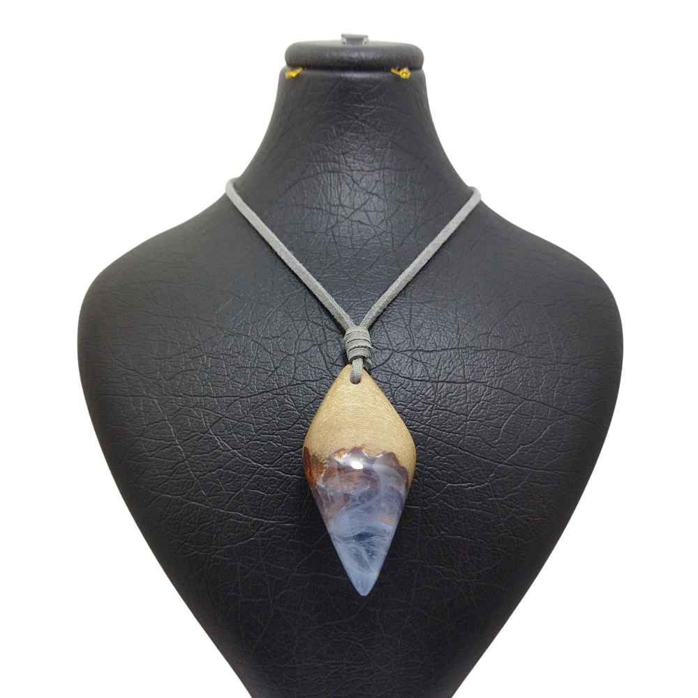 Collier Bois & Résine Artisanal Style Audacieux Bita