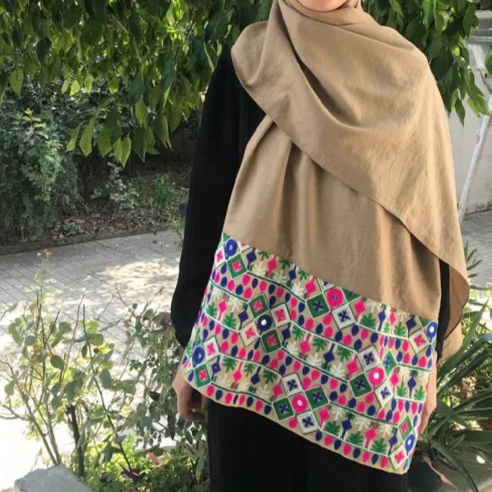 Châle Baloutche Brodé pour Femme Farimah