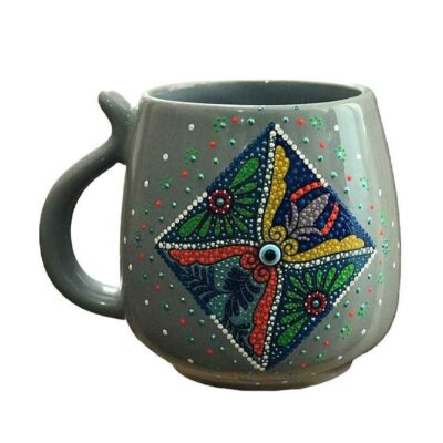 Tasse en céramique artisanale – Motif Dot Art, modèle Tiara